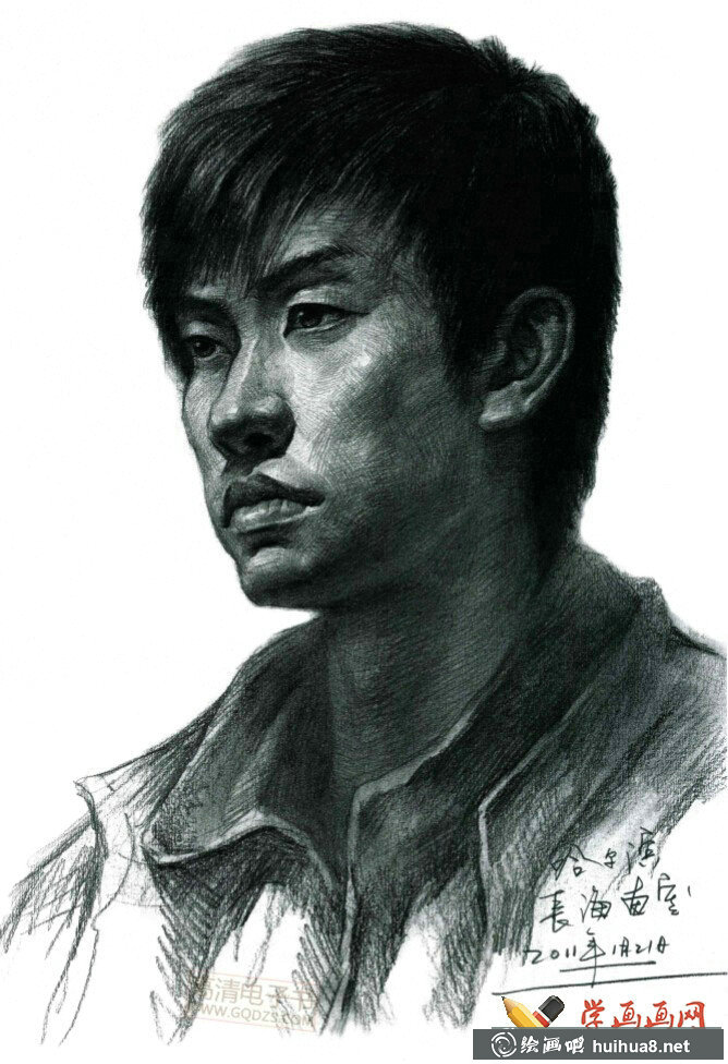 優(yōu)秀素描頭像作品集_高清臨摹素描圖片(12)