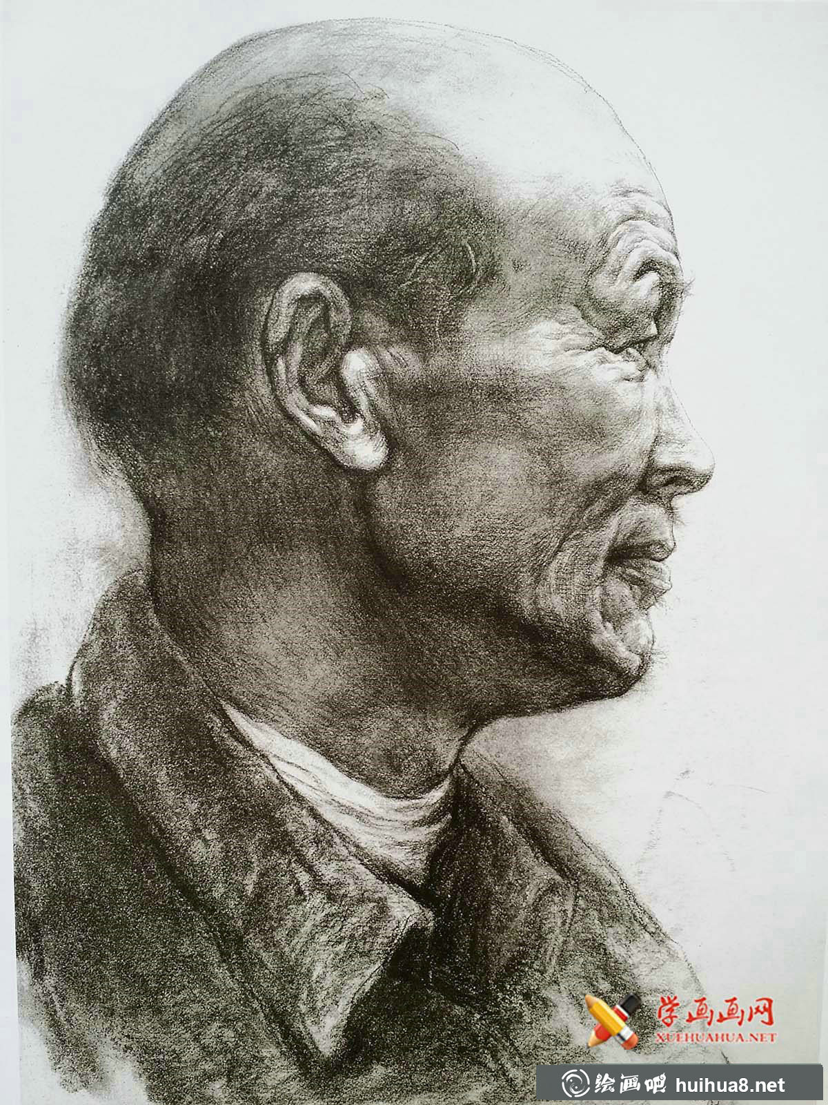 側(cè)面謝頂老年男子素描頭像(1)