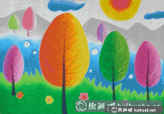 兒童水彩畫展現(xiàn)五彩樹林美