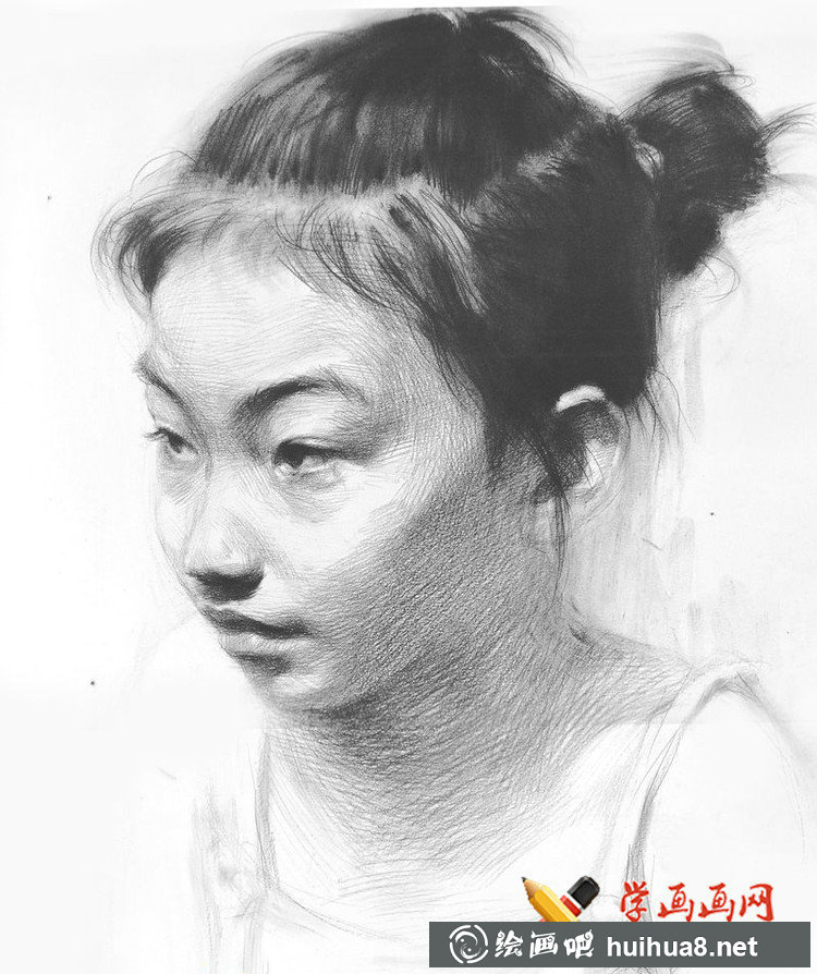 魯美學(xué)生優(yōu)秀素描頭像作品