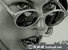 超現(xiàn)實(shí)主義畫(huà)家Paul的素描作品《夜曲》