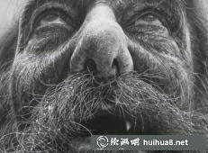 國(guó)外多角度超寫實(shí)素描男頭像4.jpg