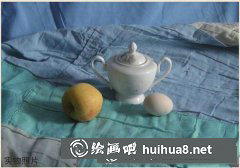 水粉靜物教程：瓷壺水果雞蛋組合畫法