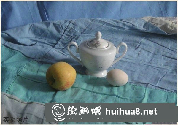 靜物組合寫生：水粉靜物罐子水果組合畫法