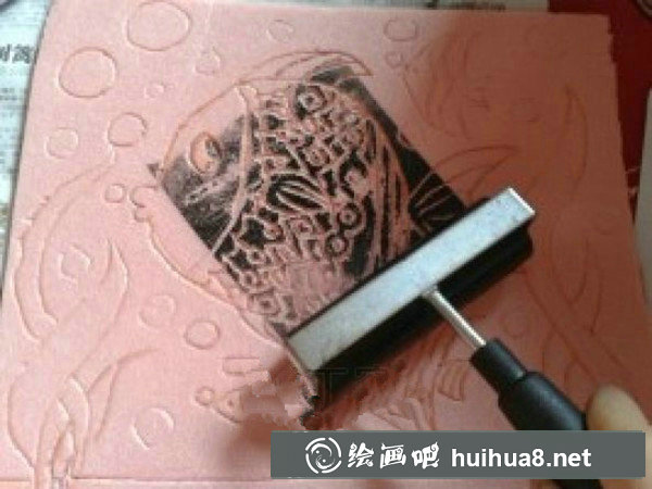 如何制作吹塑紙版畫？步驟圖詳解