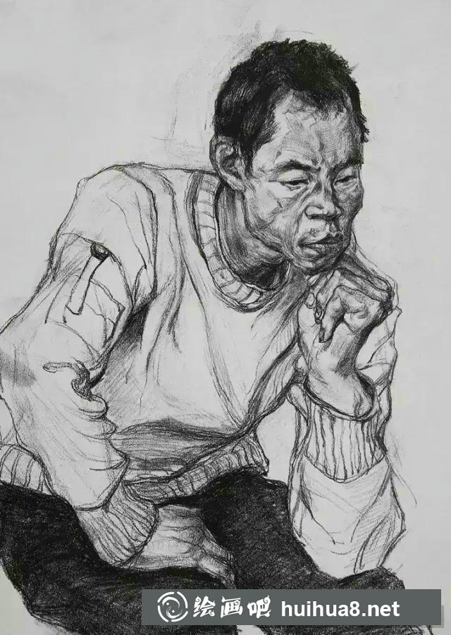 央美素描頭像優(yōu)秀作品欣賞