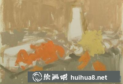 金屬器皿和水果