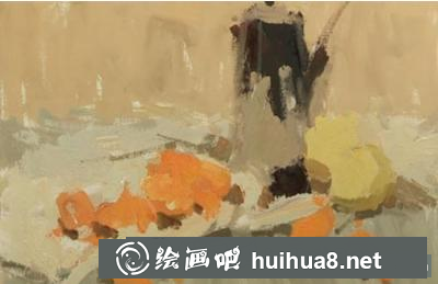 金屬器皿和水果