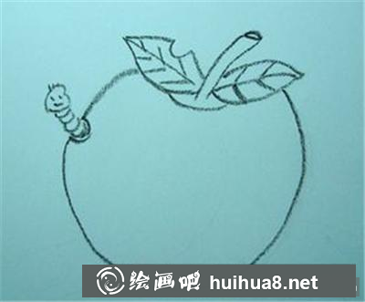 蘋果上的毛毛蟲