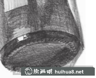 素描畫黑色啤酒瓶