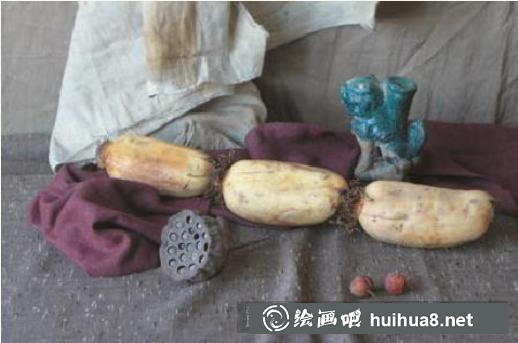 蓮藕與燭臺(tái)的構(gòu)圖