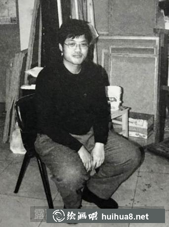 男青年坐姿的畫法