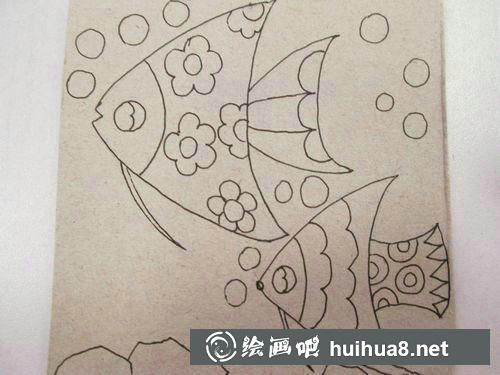 勾勒輪廓