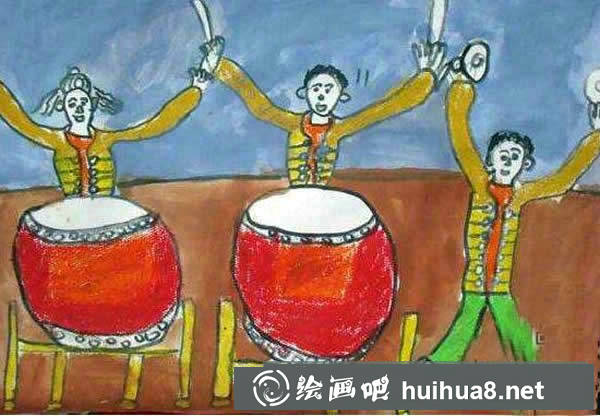 歡度春節(jié)打鼓表演兒童畫作品/蠟筆畫圖片